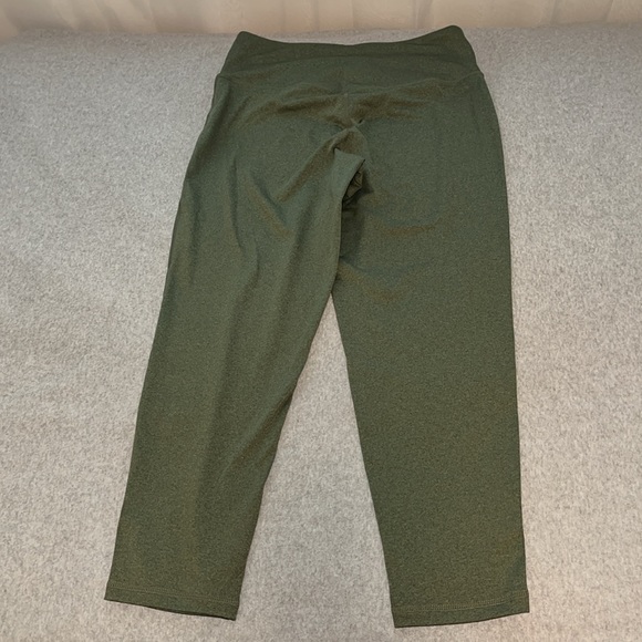 Jenni Crossband Leggings Large 7/8 Length Green Active Yoga Athletic Workout - Picture 9 of 10